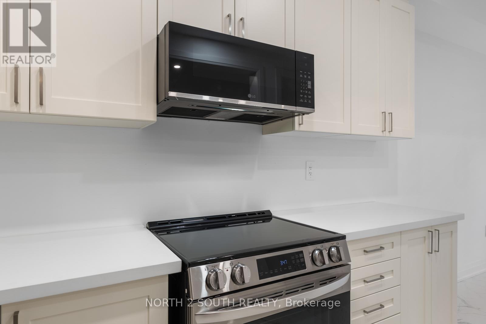 27 Virro Court, Vaughan, Ontario  L4H 5G5 - Photo 17 - N12506876