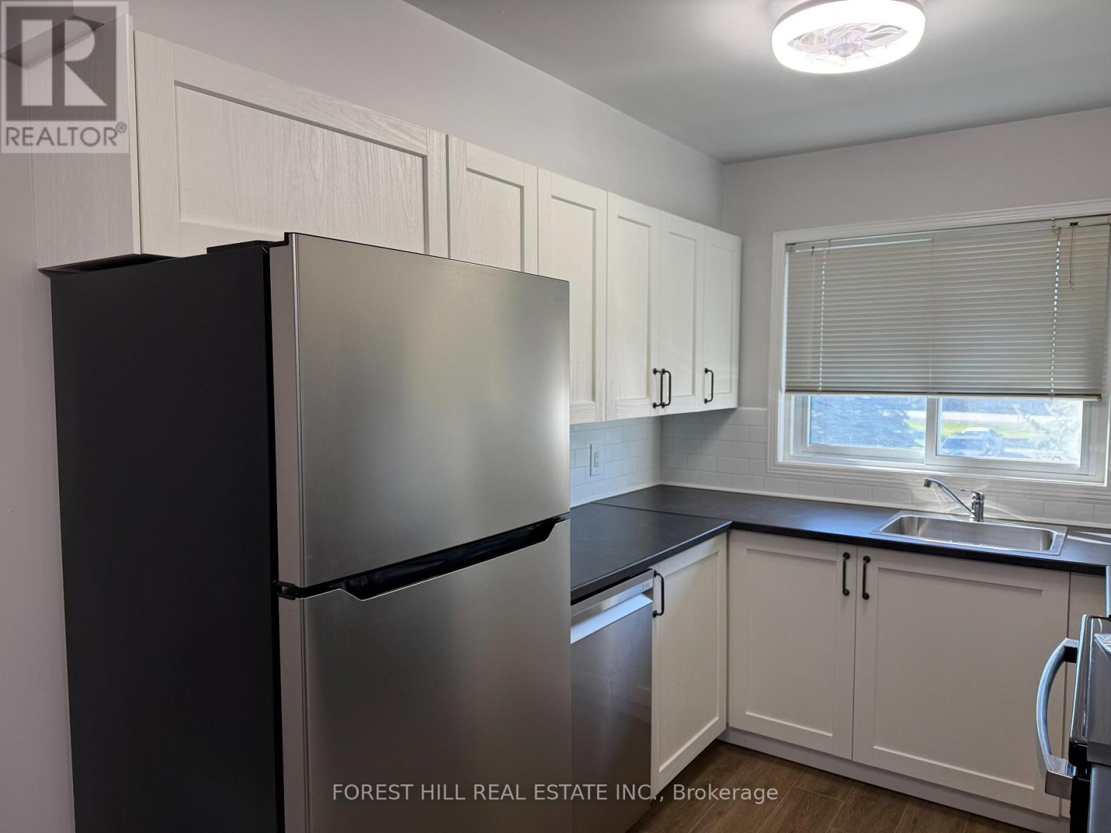 18 - 31 Laguna Parkway, Ramara, Ontario L0K 1B0 - Photo 2 - S12486037