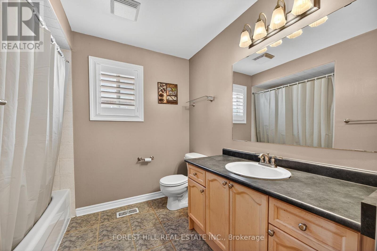 31 Connaught Lane, Barrie, Ontario  L4M 0A6 - Photo 28 - S12515032