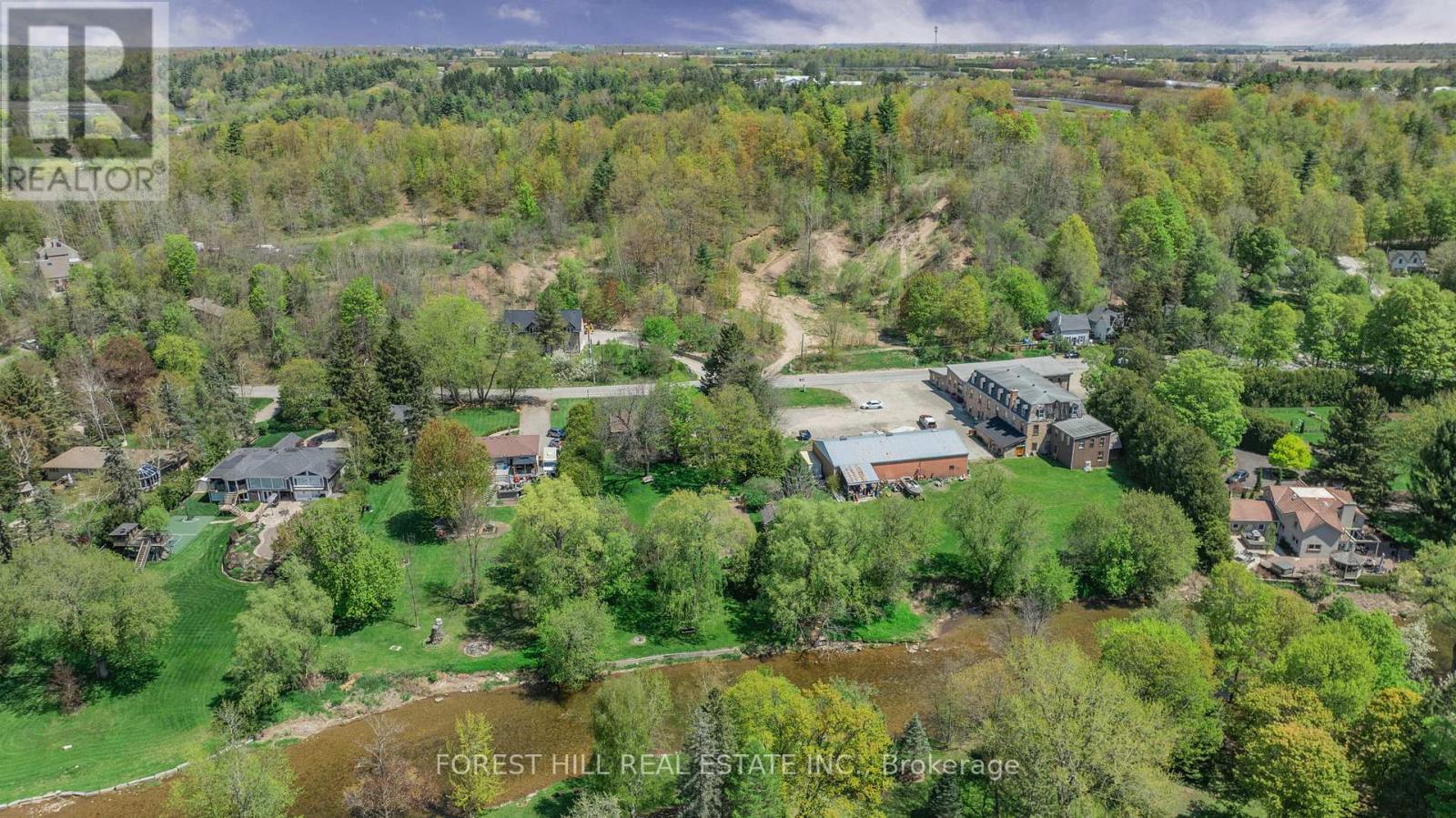 22 Main Street N, Halton Hills, Ontario  L7G 3G8 - Photo 14 - W12455539