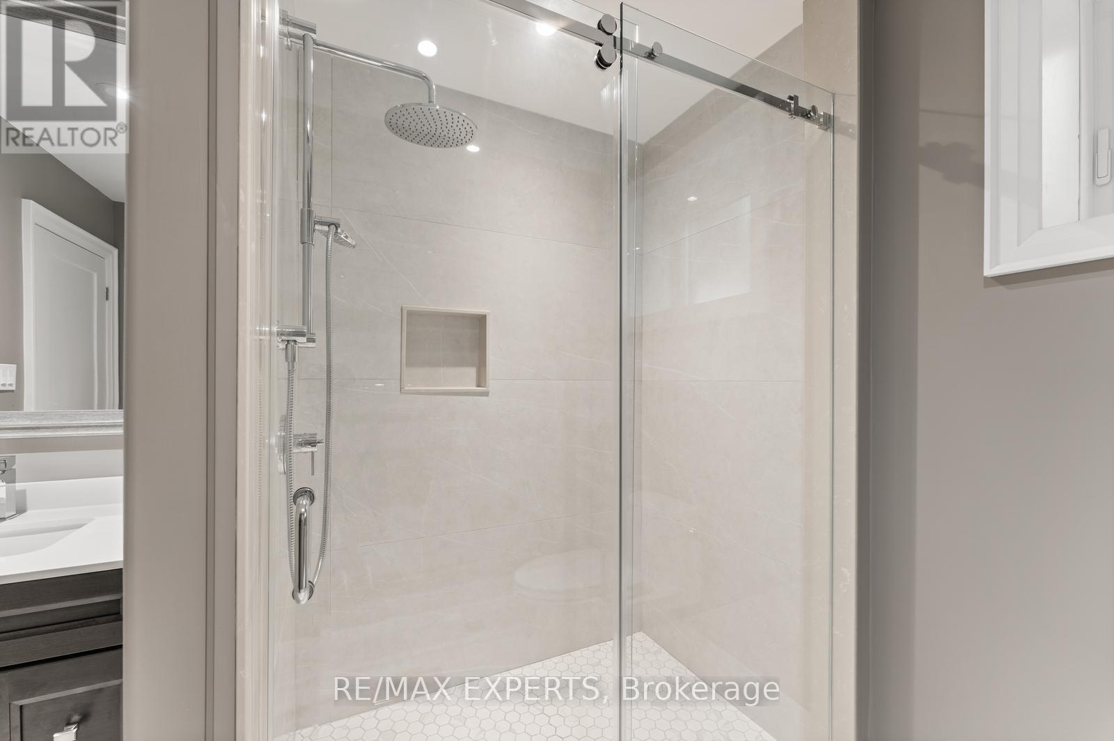 211 Pine Avenue, Caledon (Palgrave), Ontario  L7E 3S7 - Photo 45 - W12506994