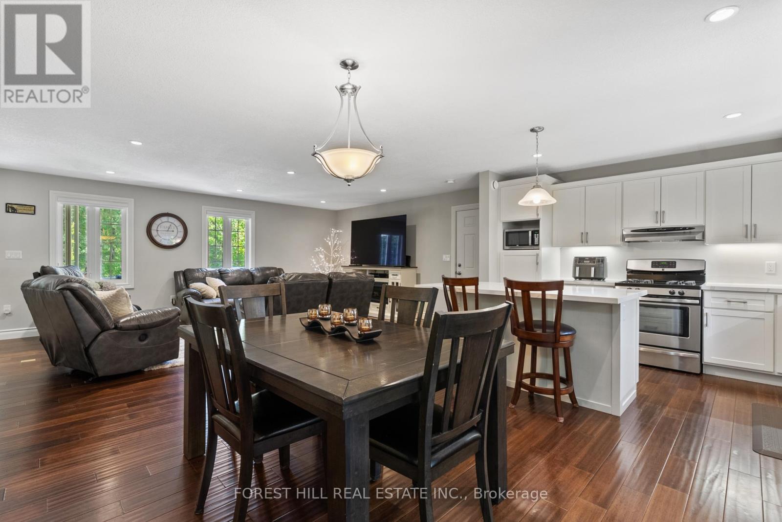 1025 Tower Crescent, Gravenhurst, Ontario  P0E 1G0 - Photo 12 - X12496102