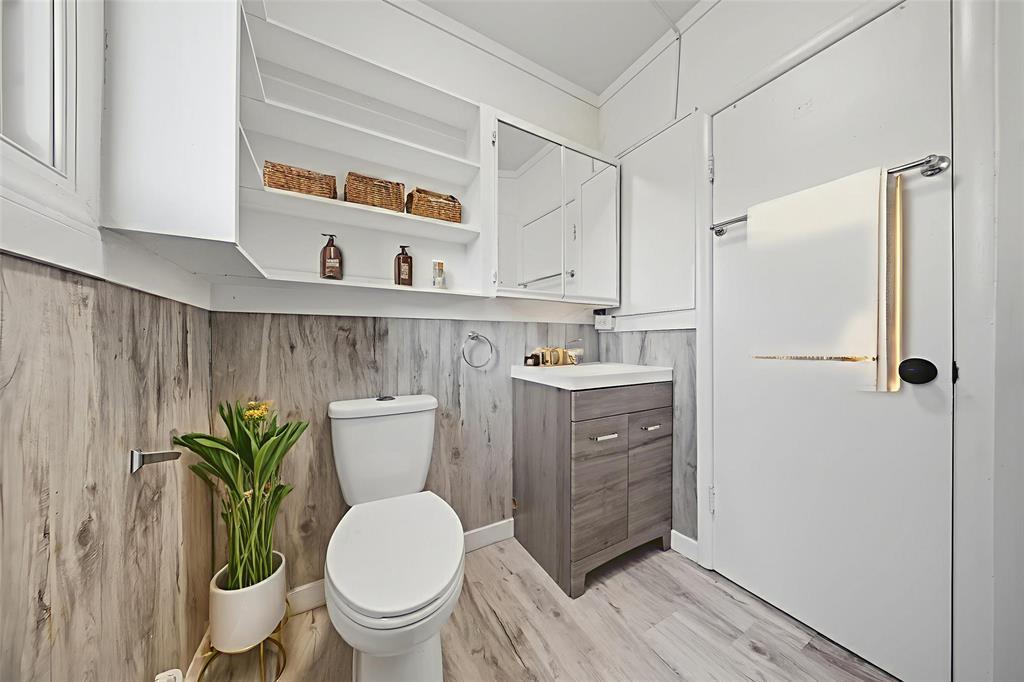 600 Aikins Street, Winnipeg, Manitoba  R2W 4J4 - Photo 10 - 202527695