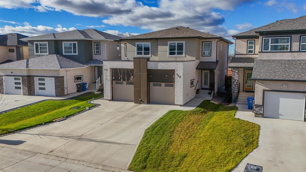 114 Clarkleigh Crescent, Winnipeg, Manitoba  R2V 5E3 - Photo 1 - 202528081