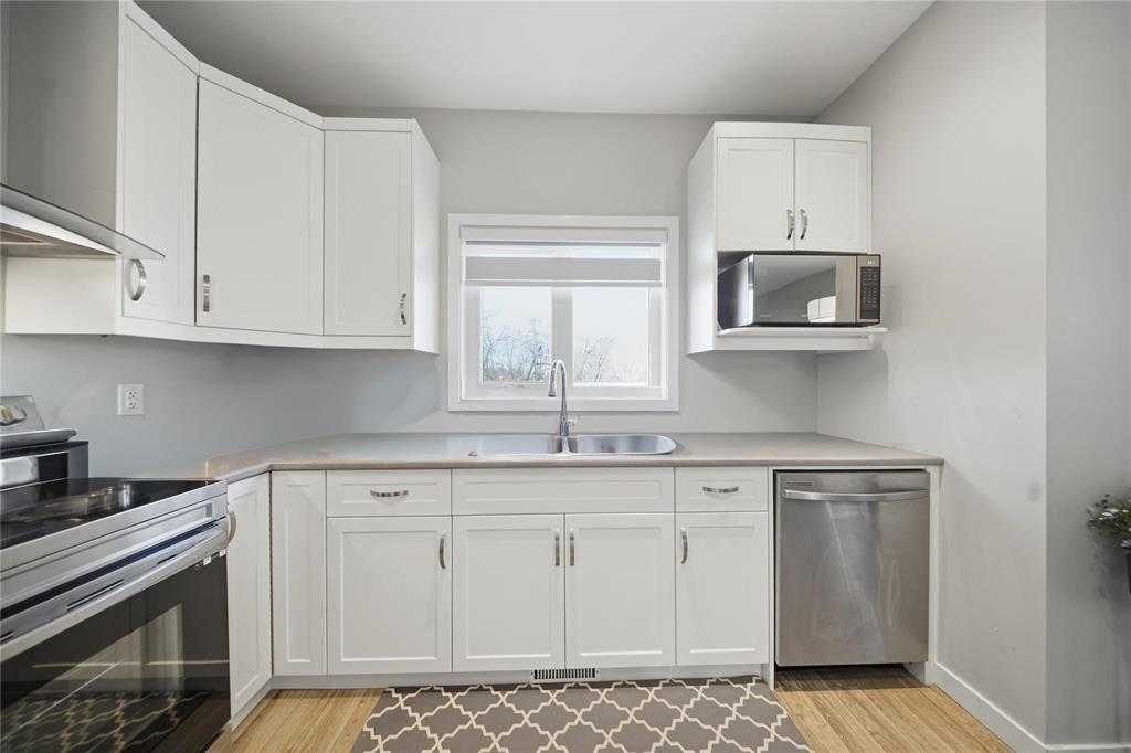 114 Clarkleigh Crescent, Winnipeg, Manitoba  R2V 5E3 - Photo 9 - 202528081