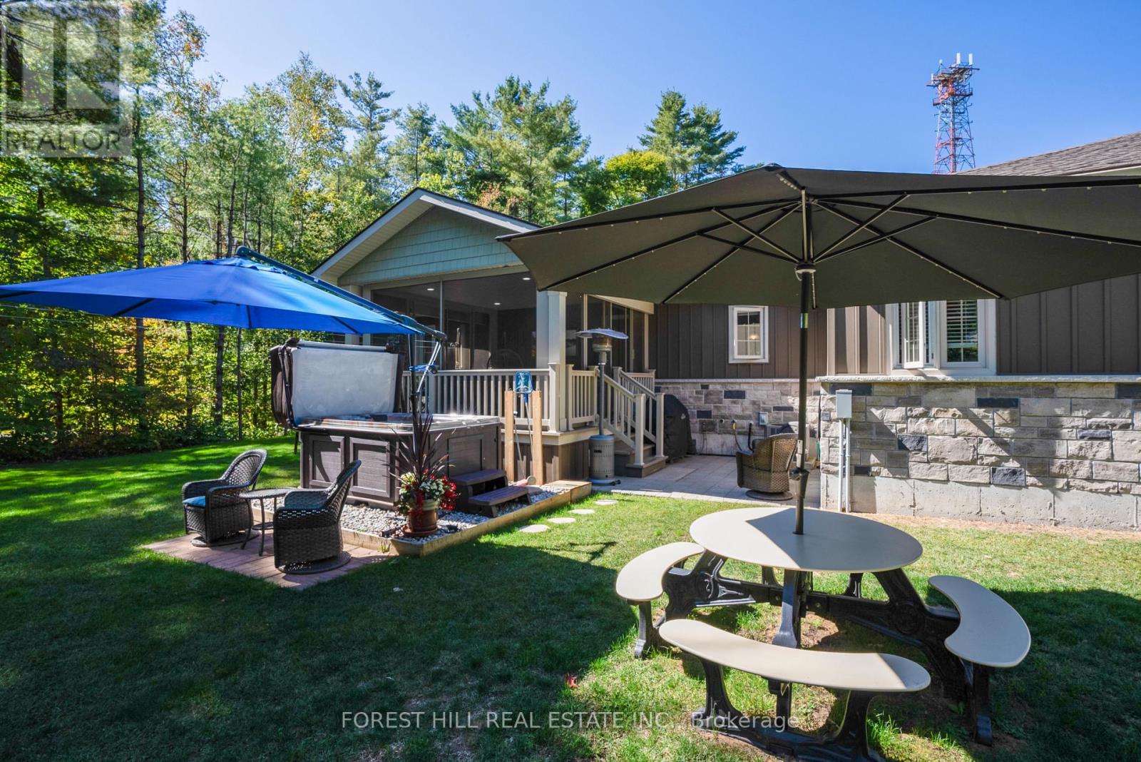 1025 Tower Crescent, Gravenhurst, Ontario  P0E 1G0 - Photo 4 - X12496102