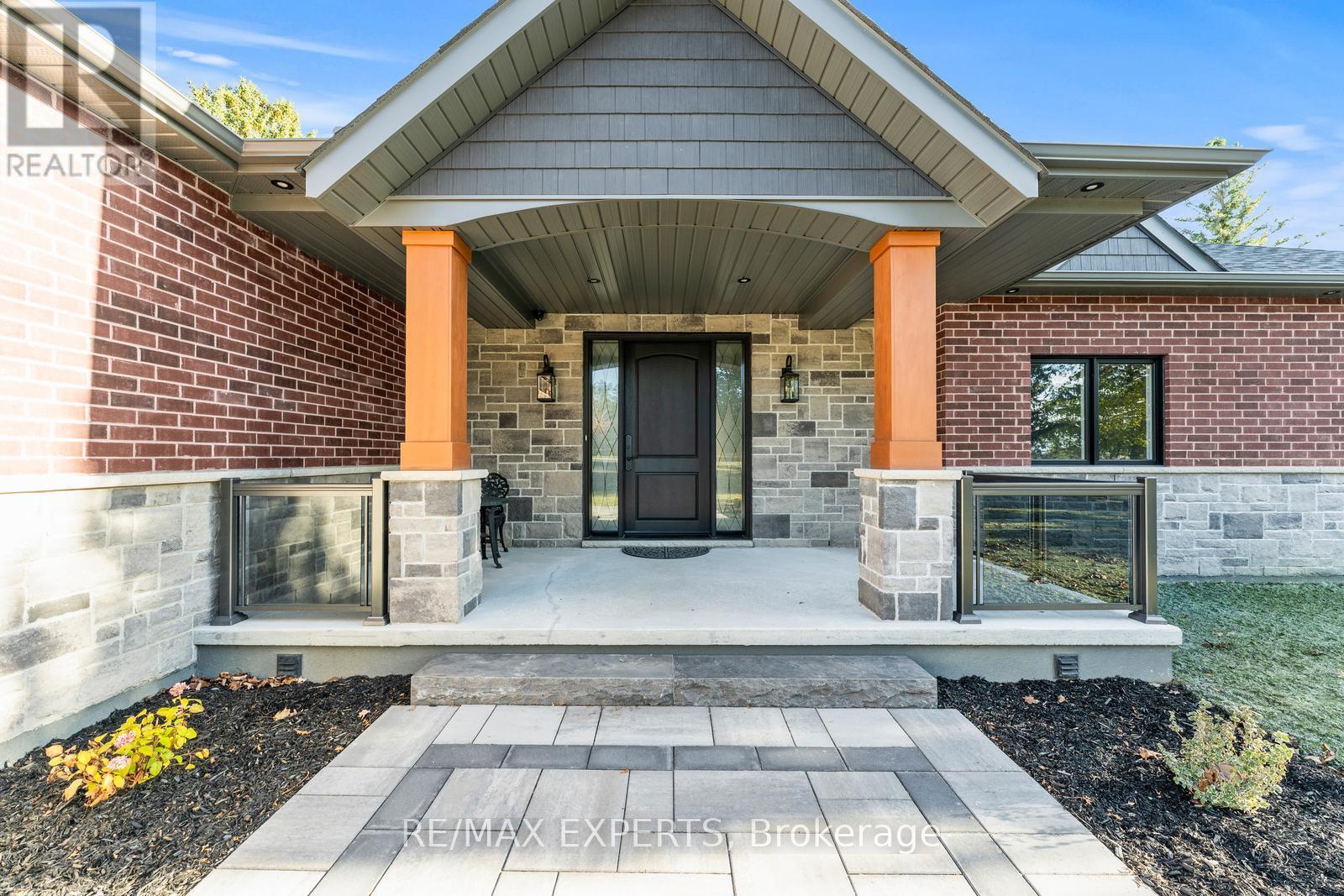 211 Pine Avenue, Caledon (Palgrave), Ontario  L7E 3S7 - Photo 8 - W12506994