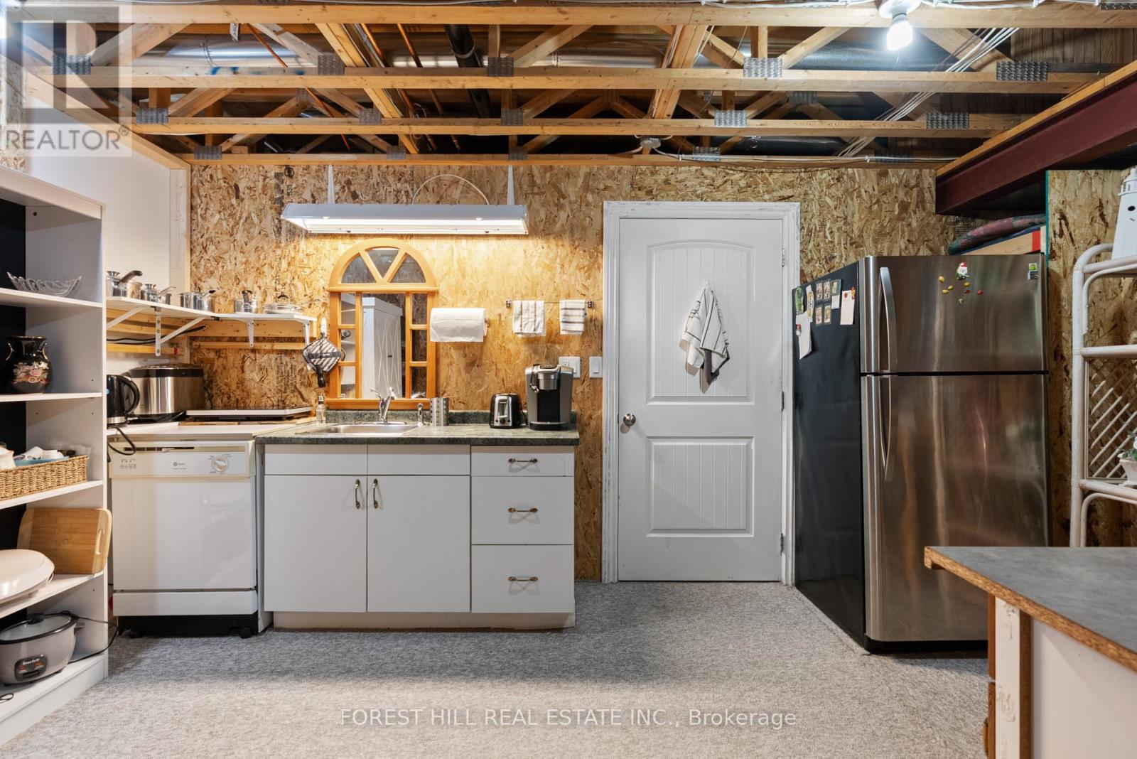 1025 Tower Crescent, Gravenhurst, Ontario  P0E 1G0 - Photo 26 - X12496102