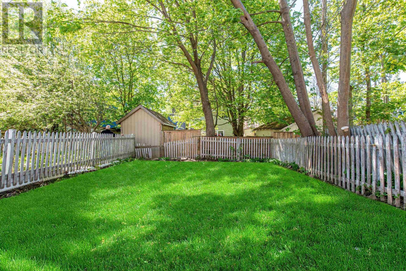 6254 Allan Street, Halifax, Nova Scotia  B3L 1G9 - Photo 35 - 202522187