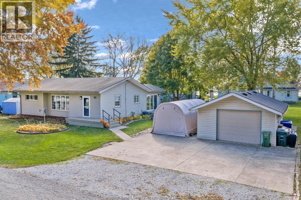 105 Maple Lane, Harrow, Ontario N0R 1G0 - Photo 3 - 25028273