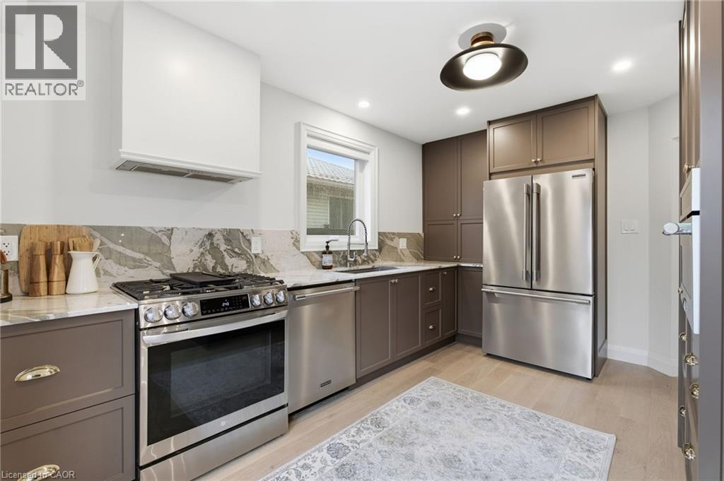 92 Colin Crescent, Hamilton, Ontario  L9A 5H8 - Photo 12 - 40784796