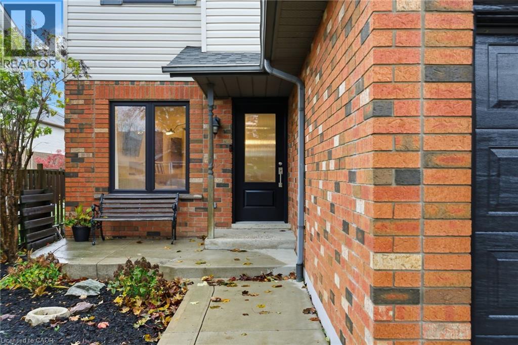 92 Colin Crescent, Hamilton, Ontario  L9A 5H8 - Photo 5 - 40784796