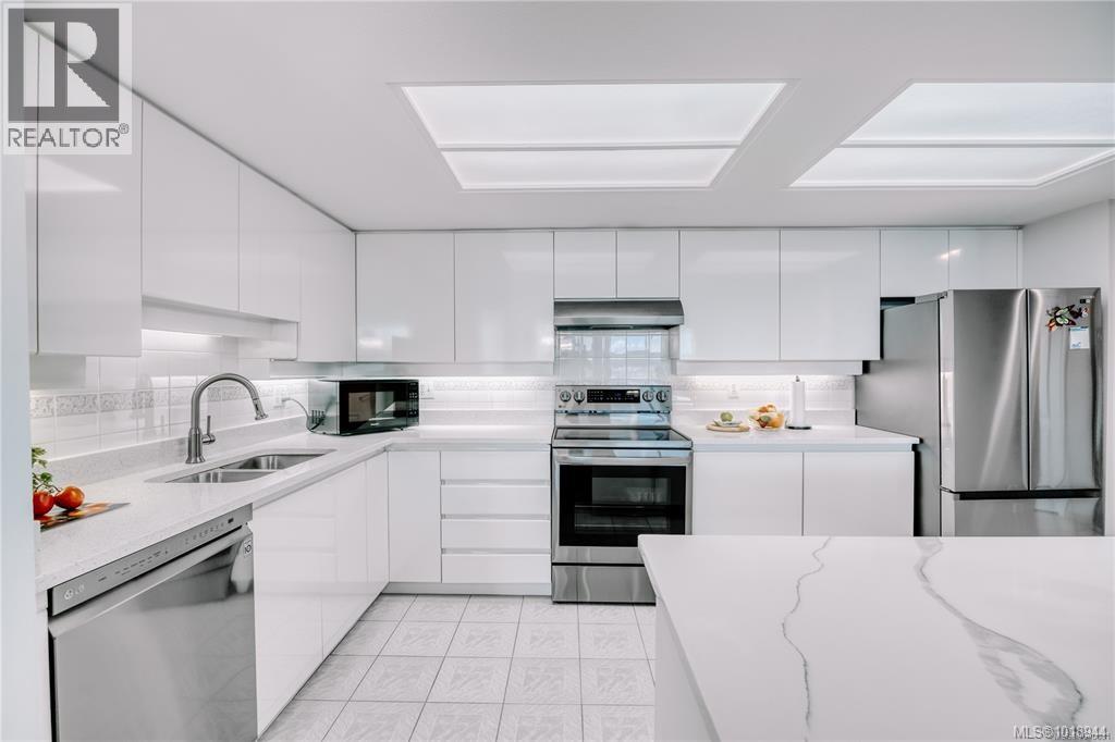 208 150 Promenade Dr, Nanaimo, British Columbia  V9R 6M6 - Photo 12 - 1018944