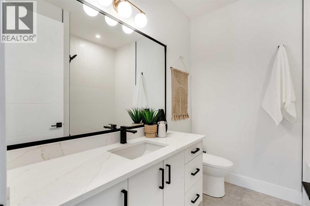1130a Regent Crescent Ne, Calgary, Alberta  T2E 5J7 - Photo 31 - A2252392