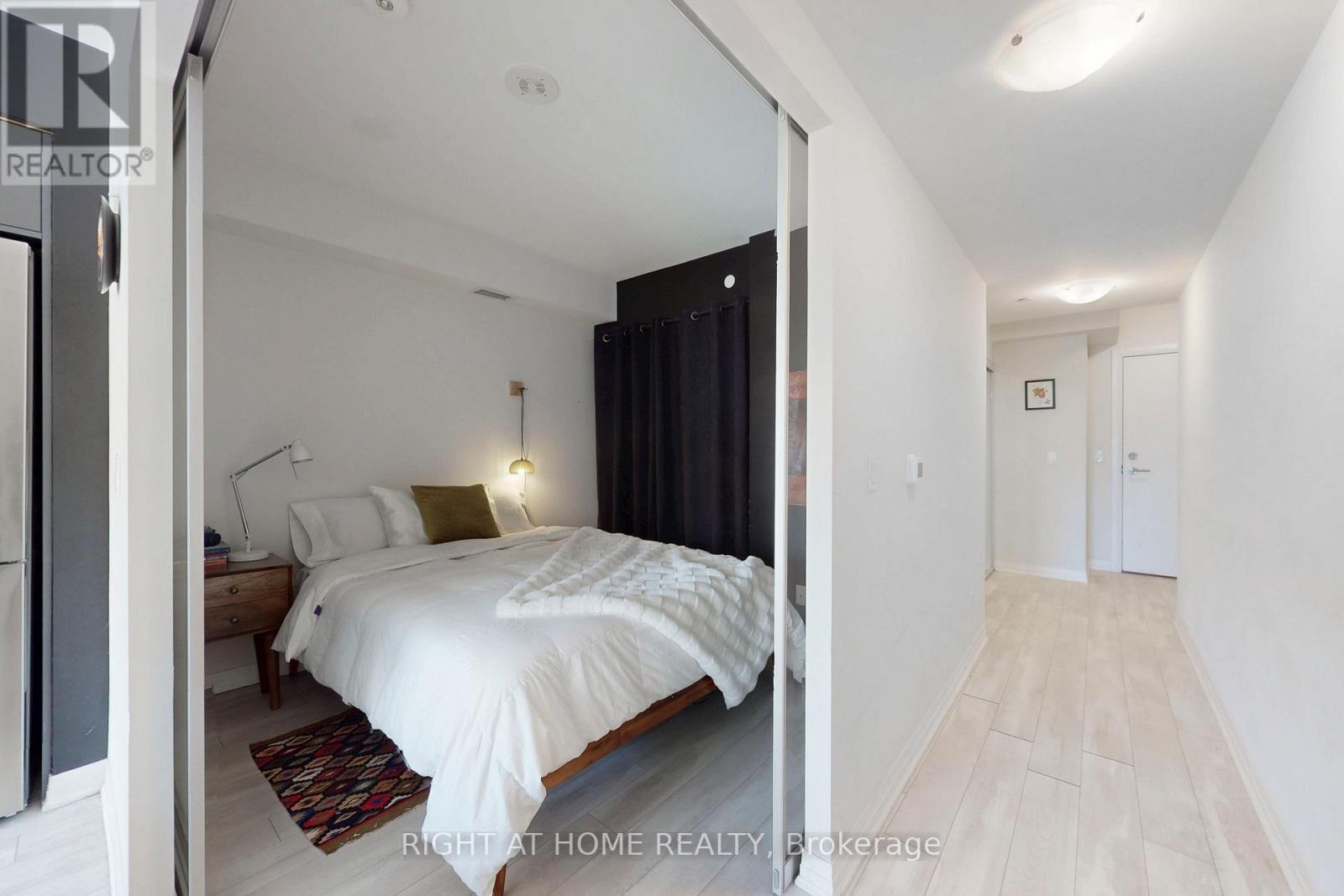 202 - 1630 Queen Street E, Toronto, Ontario M4L 0B3 - Photo 14 - E12477656