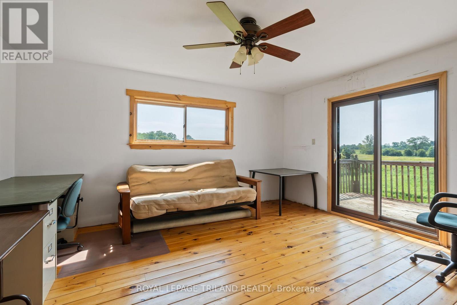 25090 Dundonald Road, Southwest Middlesex, Ontario  N0N 1A0 - Photo 16 - X12253839