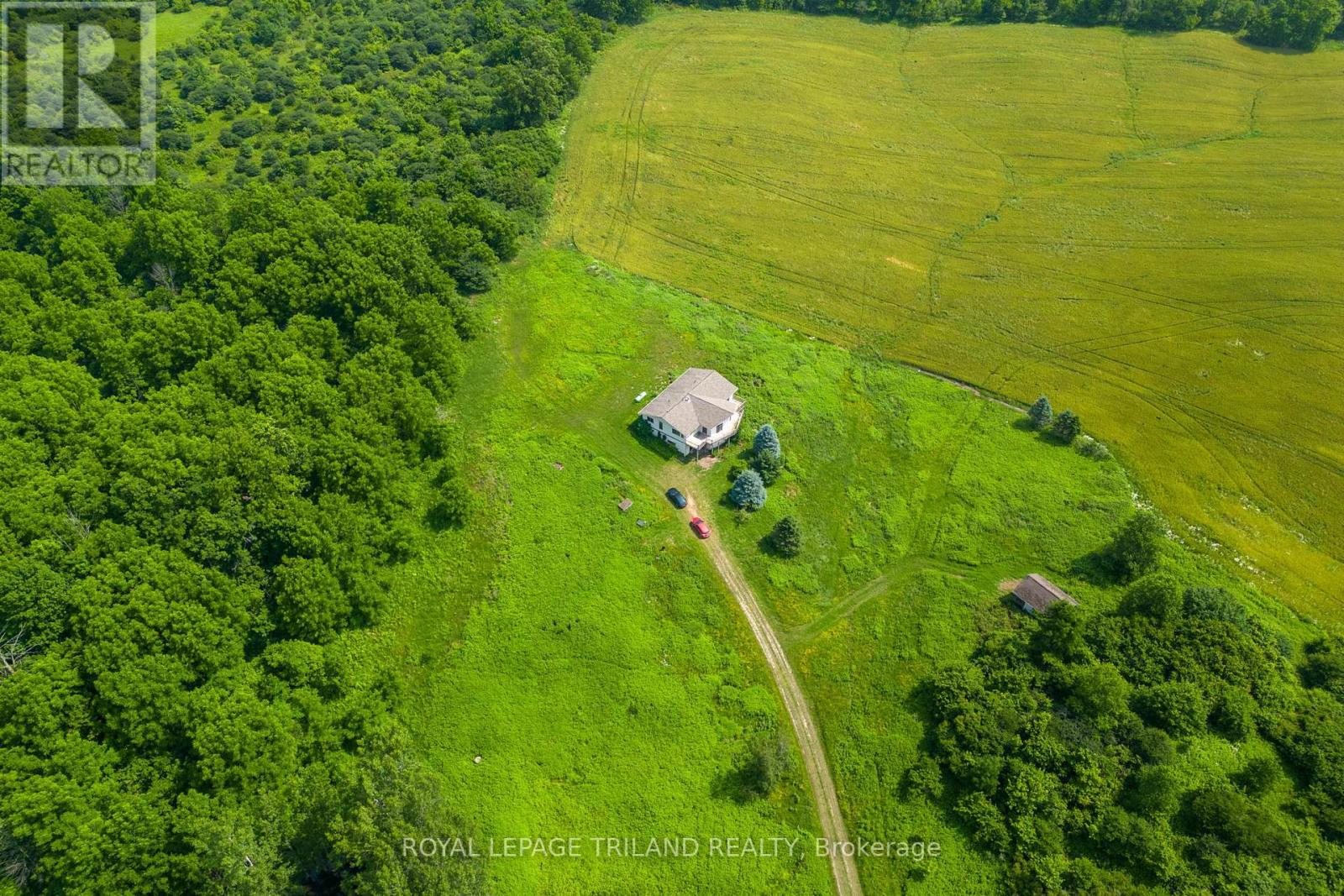 25090 Dundonald Road, Southwest Middlesex, Ontario  N0N 1A0 - Photo 43 - X12253839