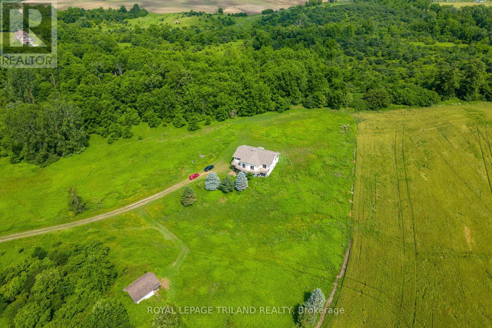 25090 Dundonald Road, Southwest Middlesex, Ontario  N0N 1A0 - Photo 40 - X12253839