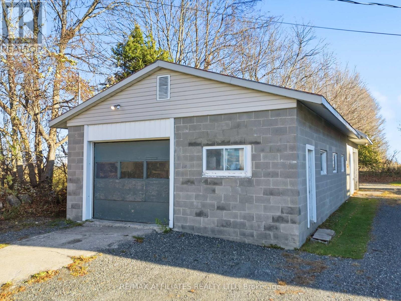 2397 Drummond Con 10a Road, Drummond/north Elmsley, Ontario  K0G 1K0 - Photo 25 - X12513380