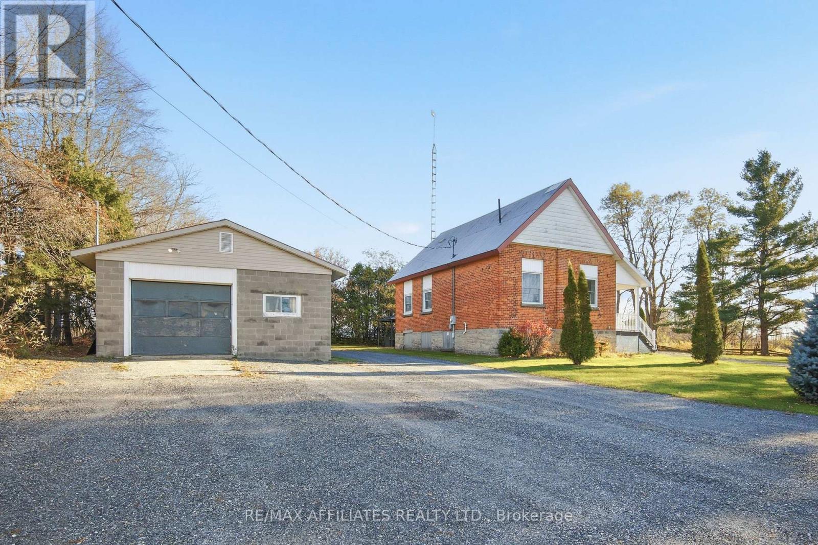 2397 Drummond Con 10a Road, Drummond/north Elmsley, Ontario  K0G 1K0 - Photo 24 - X12513380