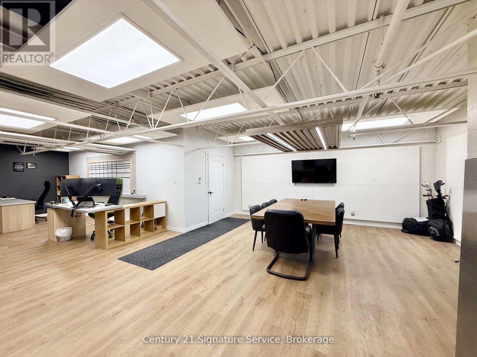 3 - 1050 Britannia Road E, Mississauga, Ontario L4W 4N9 - Photo 21 - W12383530