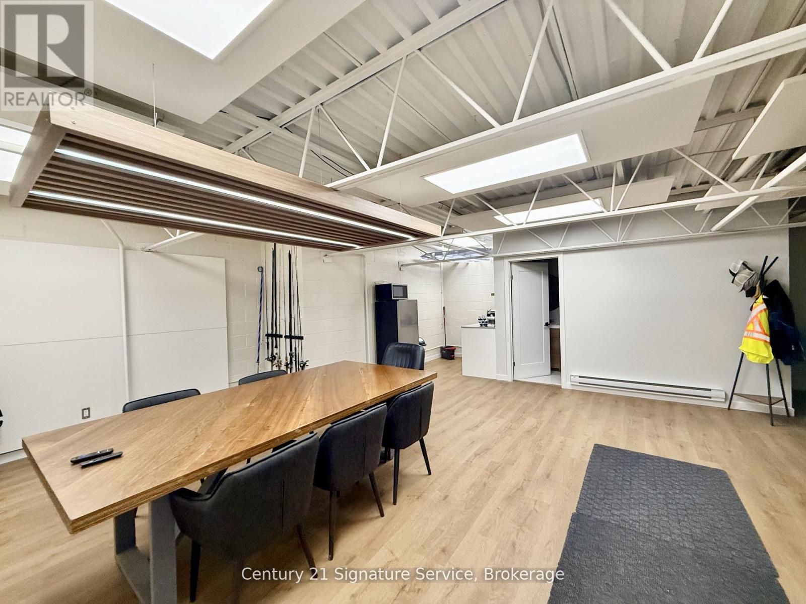 3 - 1050 Britannia Road E, Mississauga, Ontario L4W 4N9 - Photo 14 - W12383530