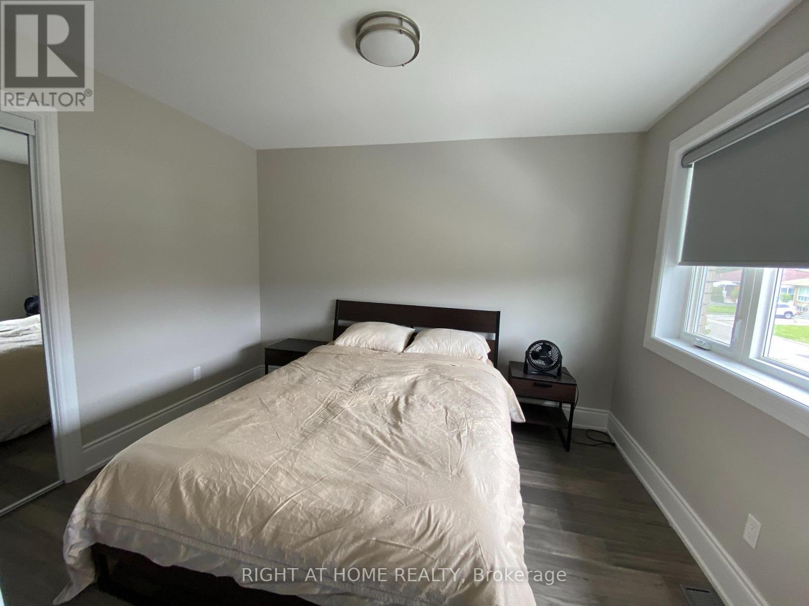 9 Snowood Court, Toronto, Ontario  M3N 1E7 - Photo 12 - W12391726