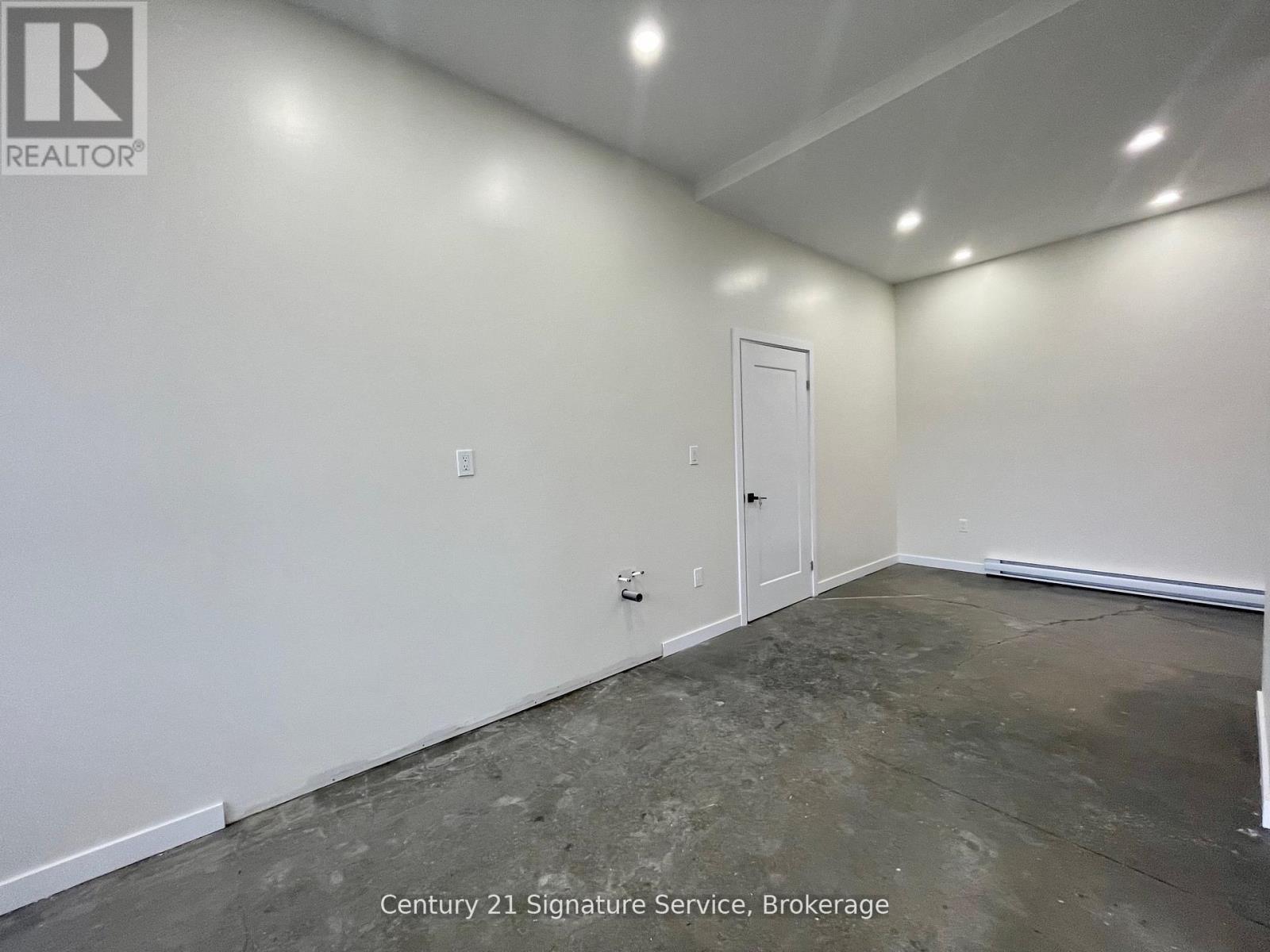 3 - 1050 Britannia Road E, Mississauga, Ontario L4W 4N9 - Photo 31 - W12383530