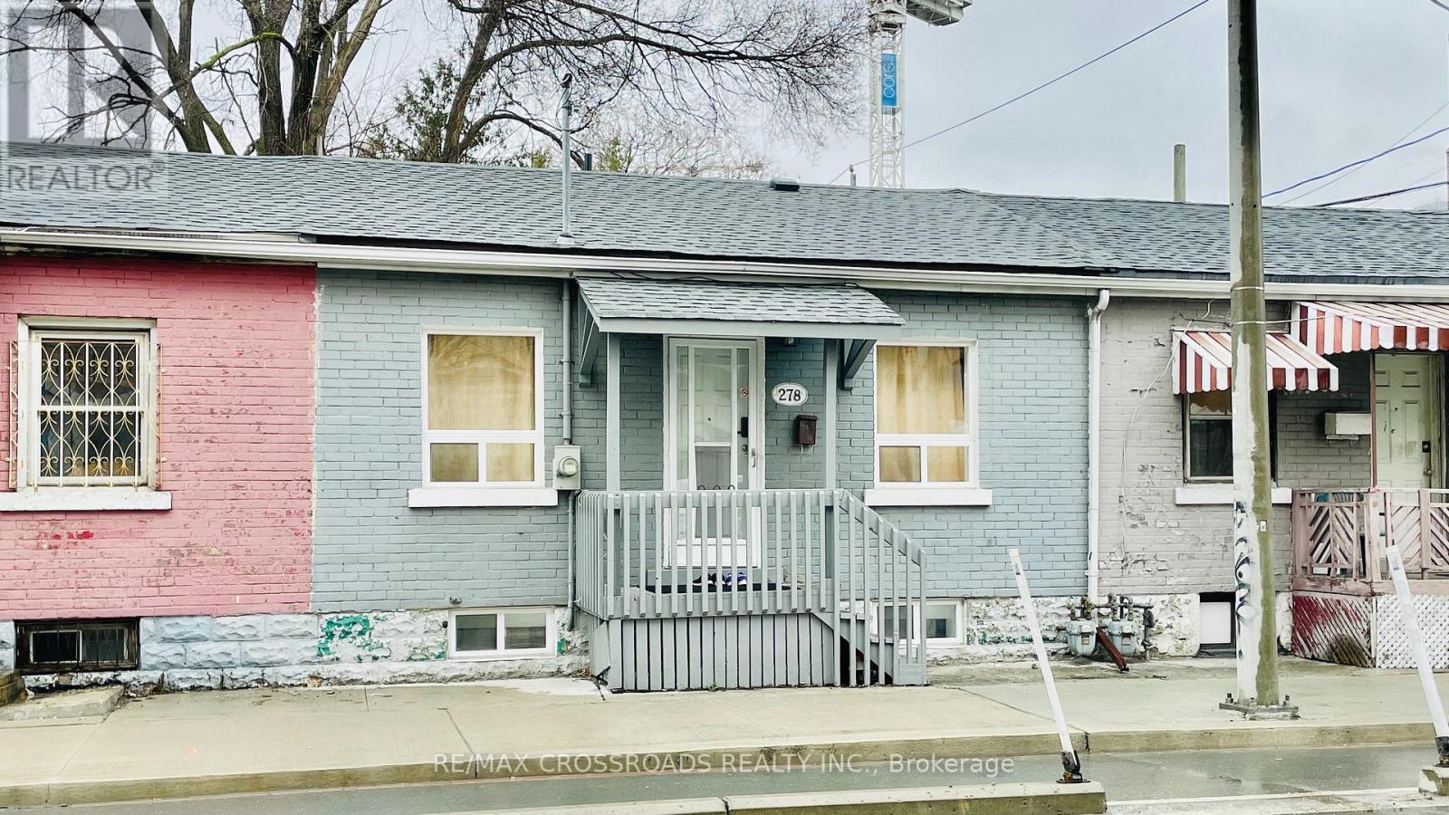 Main Floor - 278 Shuter Street, Toronto, Ontario  M5A 1W3 - Photo 1 - C12519100