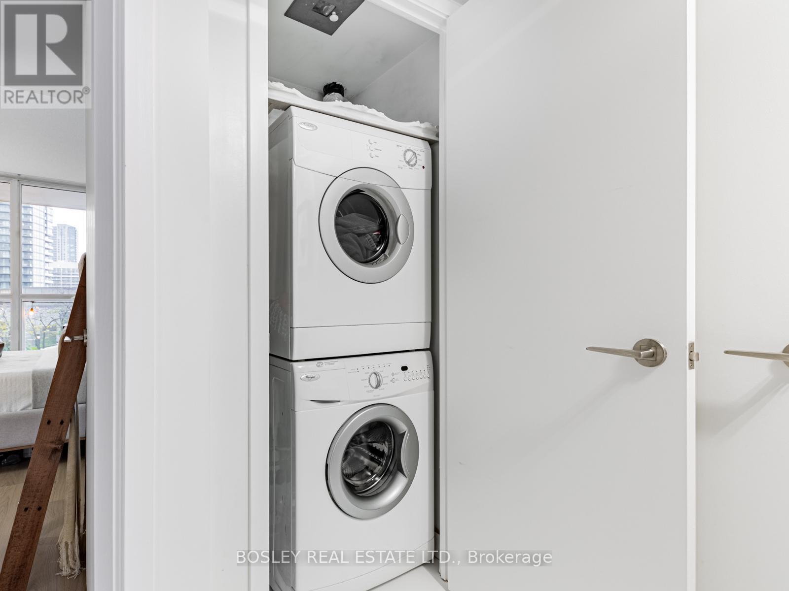 811 - 75 Queens Wharf Road, Toronto, Ontario  M5V 0J8 - Photo 21 - C12519160