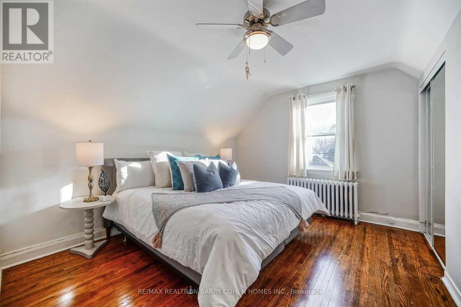 3 Fairleigh Crescent, Toronto, Ontario  M6C 3R7 - Photo 20 - C12519166