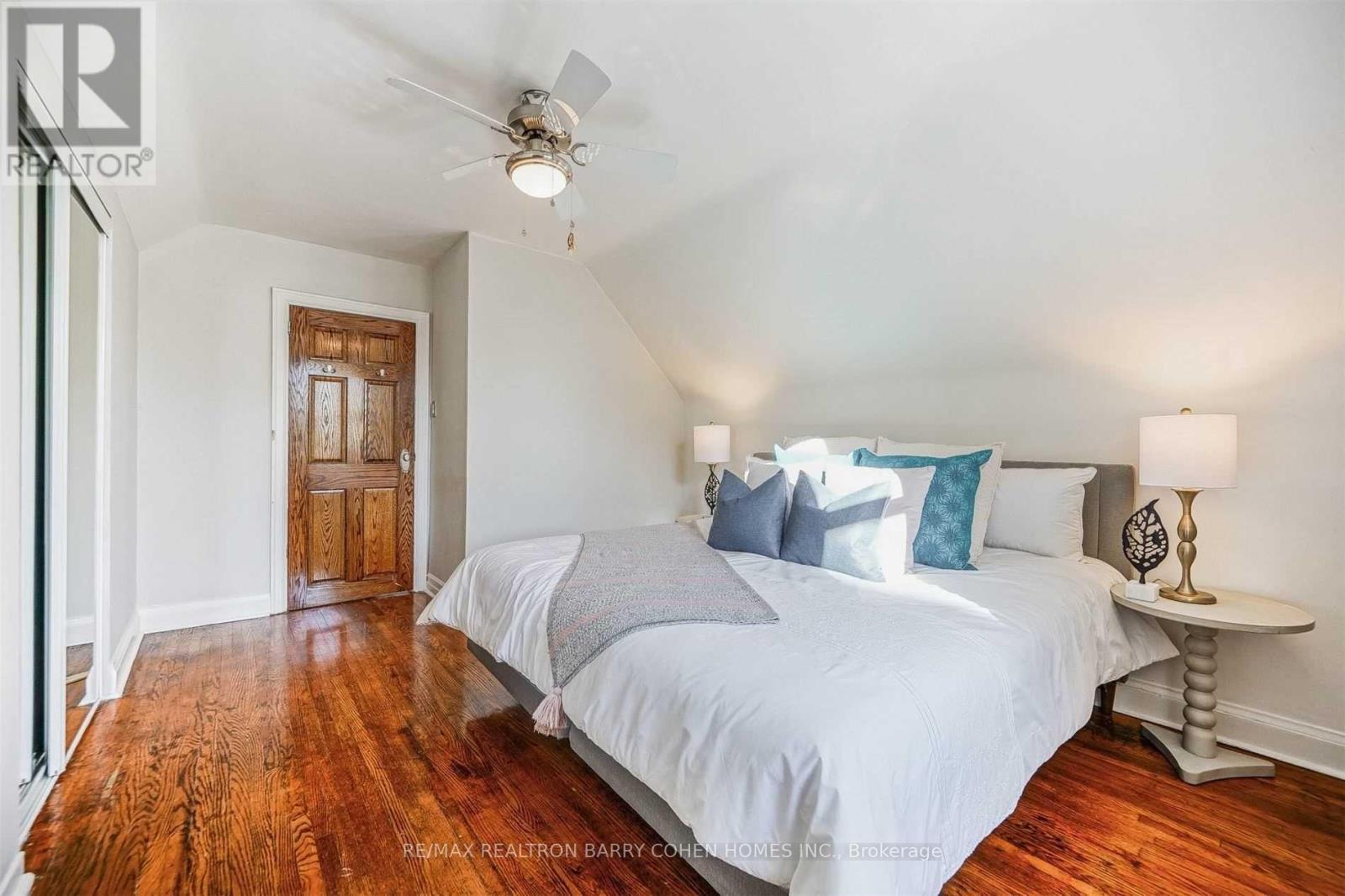 3 Fairleigh Crescent, Toronto, Ontario  M6C 3R7 - Photo 21 - C12519166