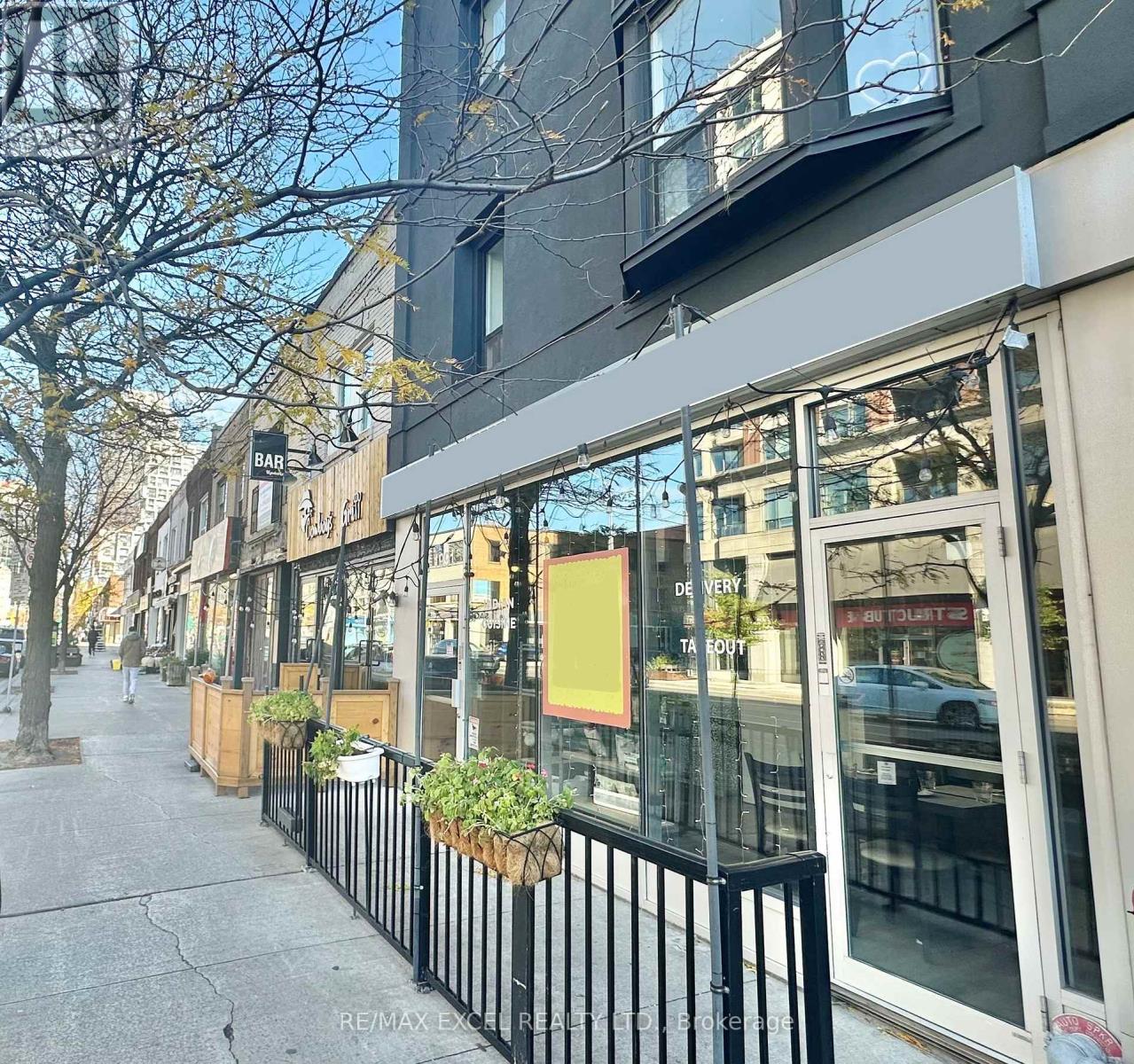 1991 YONGE STREET, Toronto, Ontario