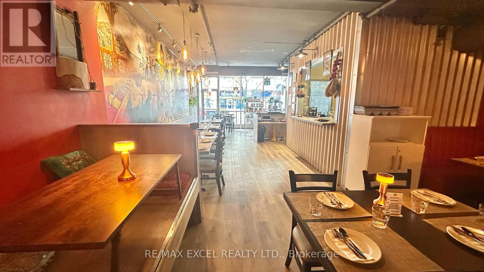 1991 Yonge Street, Toronto, Ontario  M4S 1Z8 - Photo 11 - C12519192