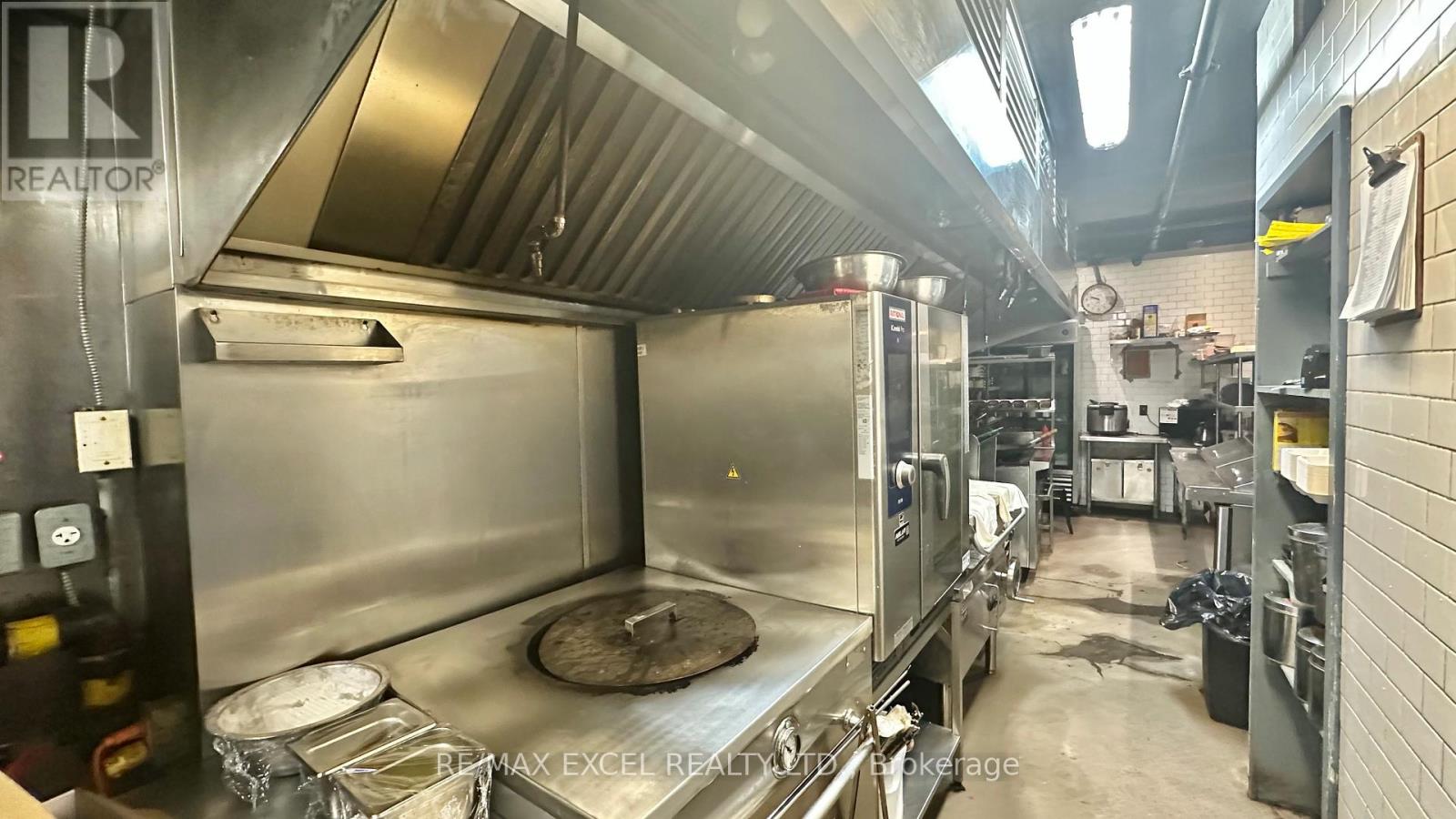 1991 Yonge Street, Toronto, Ontario  M4S 1Z8 - Photo 13 - C12519192