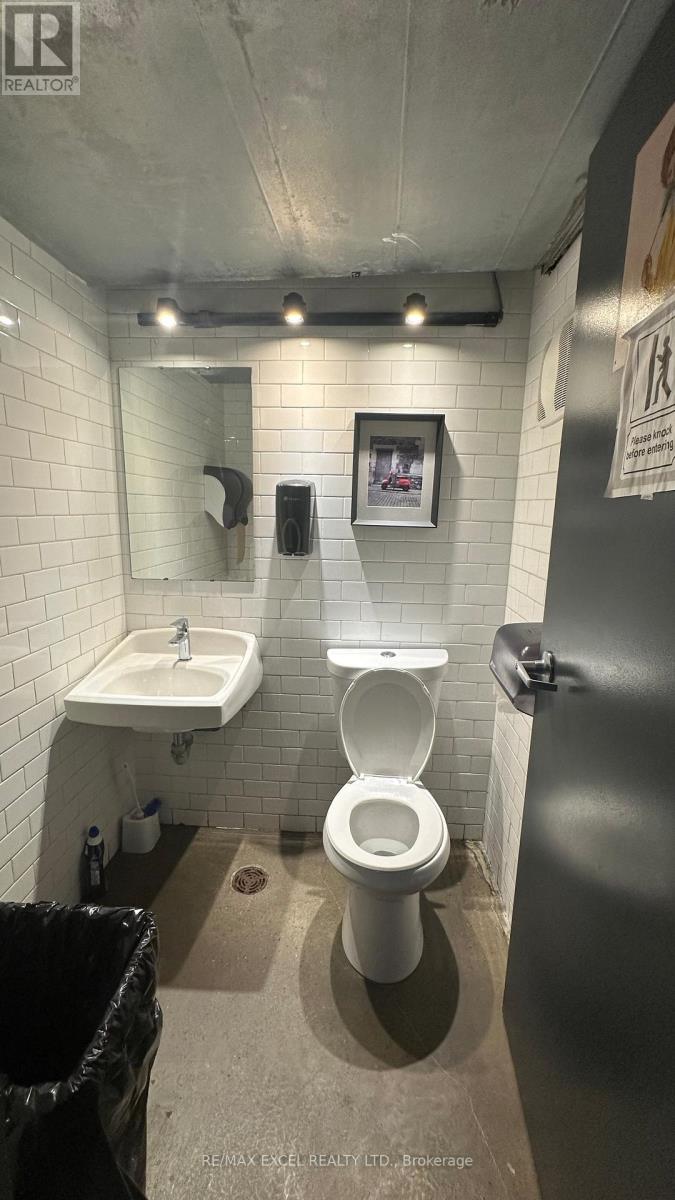 1991 Yonge Street, Toronto, Ontario  M4S 1Z8 - Photo 16 - C12519192