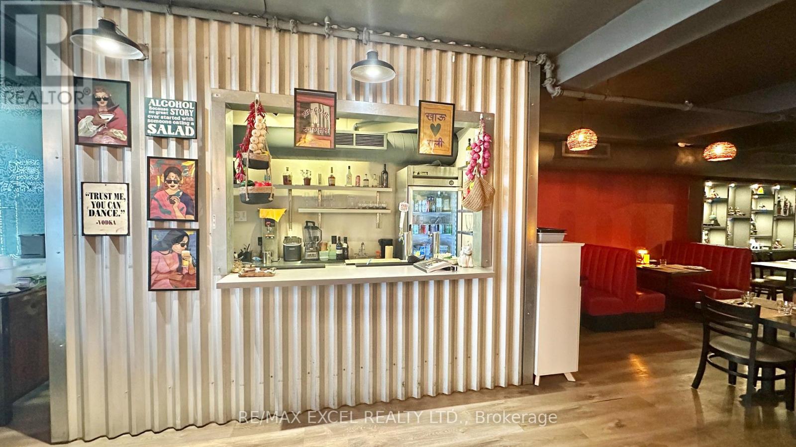 1991 Yonge Street, Toronto, Ontario  M4S 1Z8 - Photo 3 - C12519192