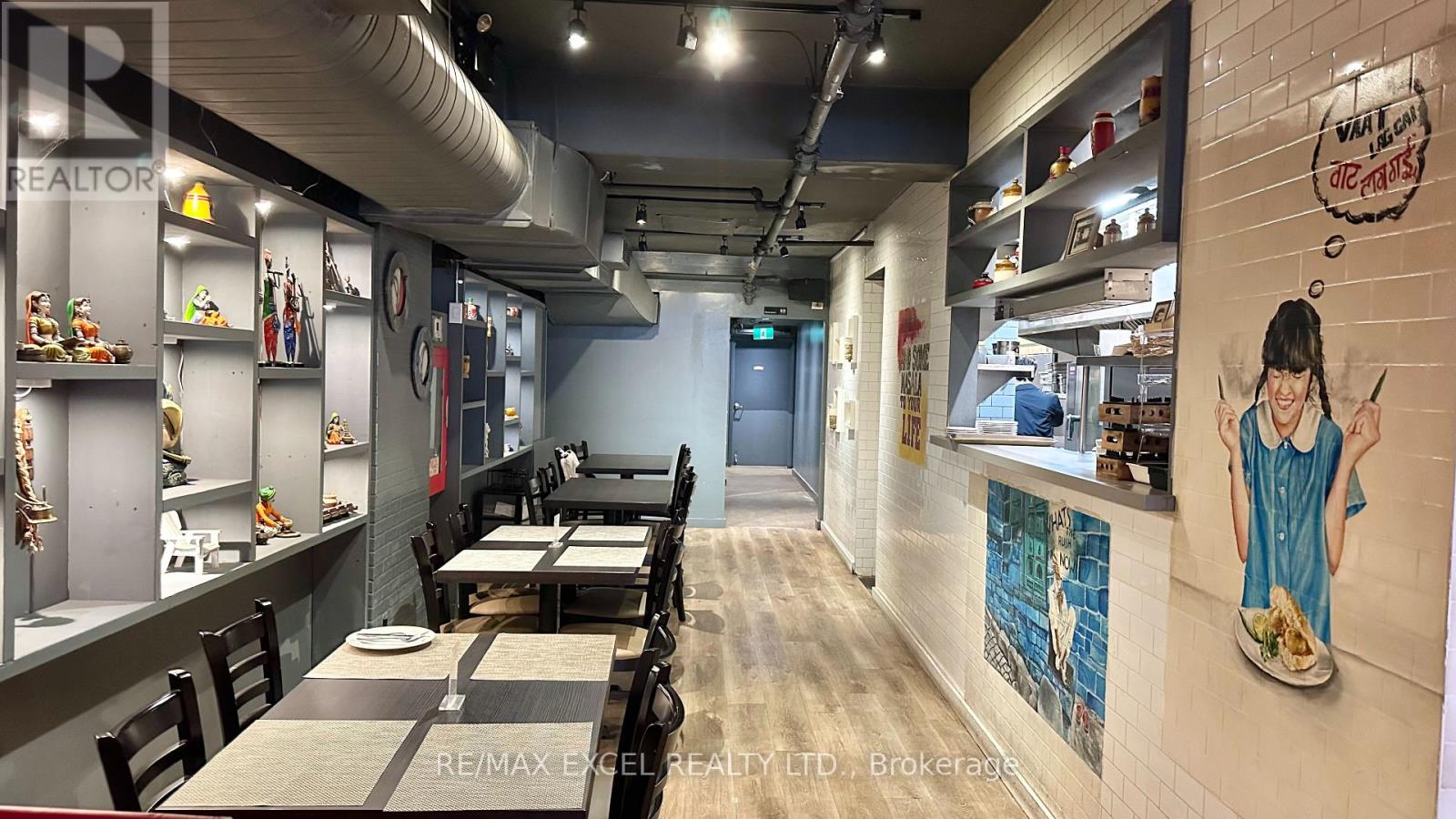 1991 Yonge Street, Toronto, Ontario  M4S 1Z8 - Photo 5 - C12519192