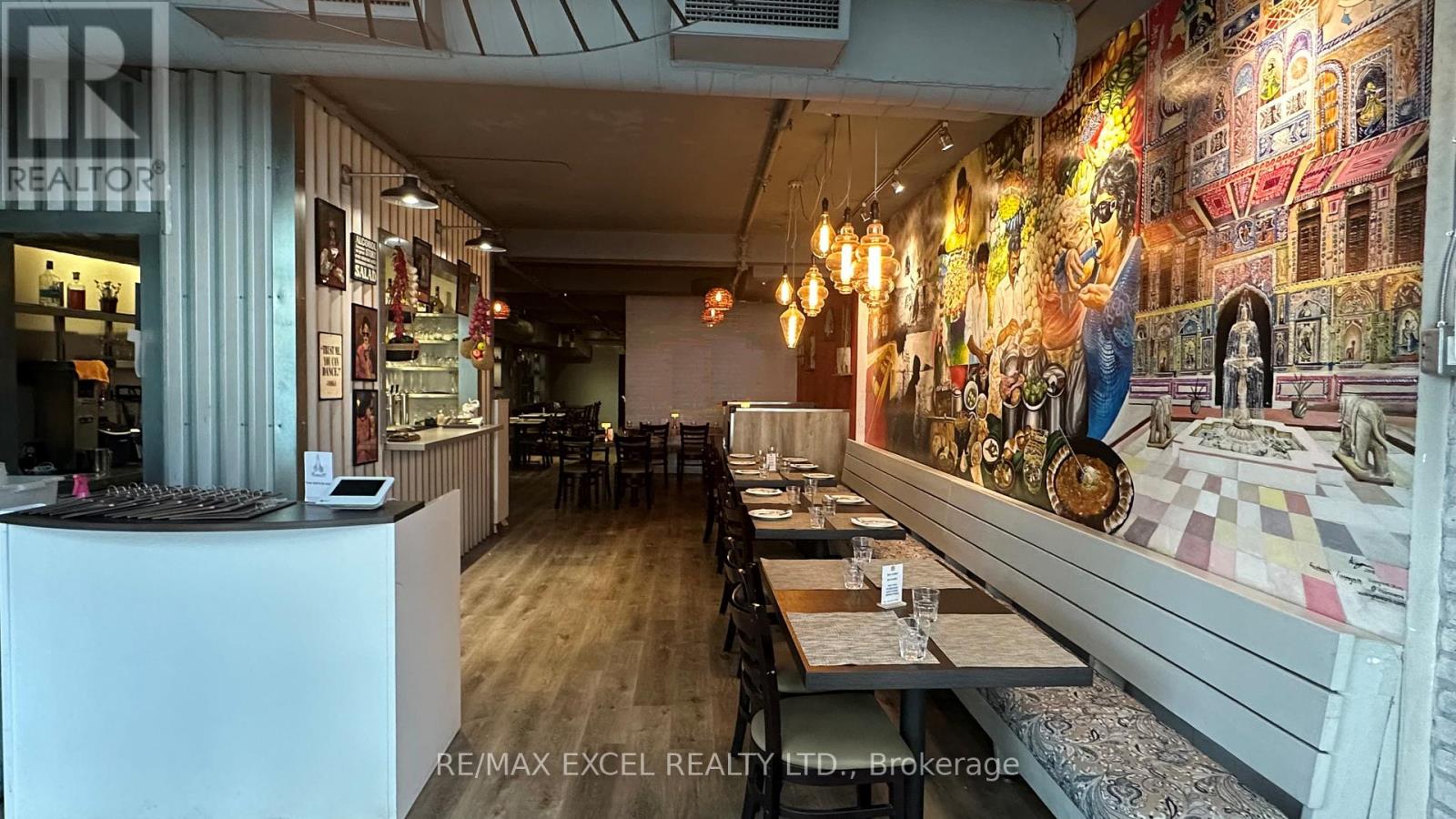 1991 Yonge Street, Toronto, Ontario  M4S 1Z8 - Photo 6 - C12519192