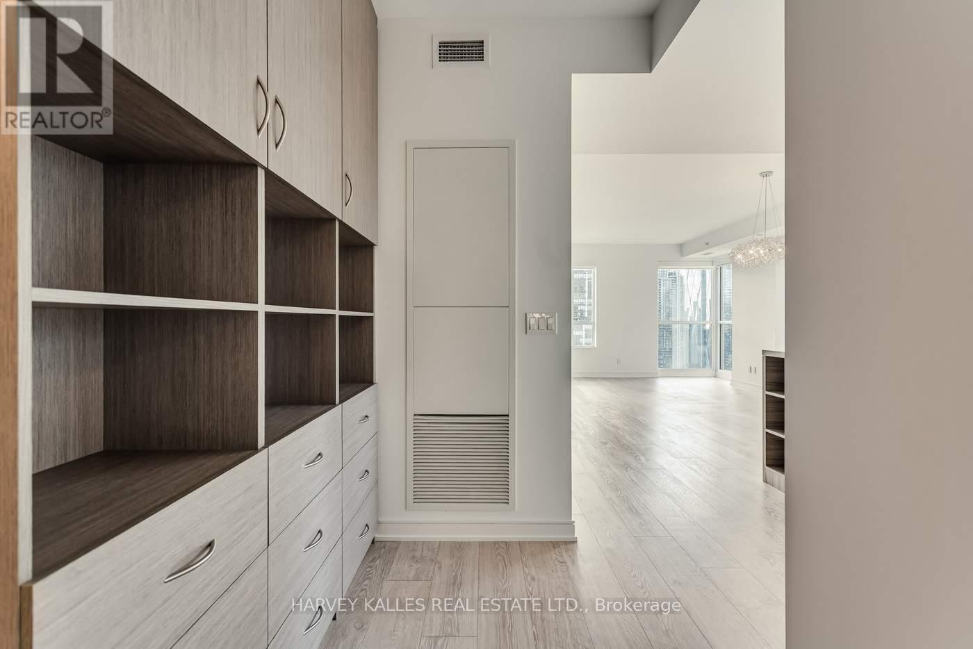 2709 - 88 Scott Street, Toronto, Ontario  M5E 0A9 - Photo 9 - C12519196