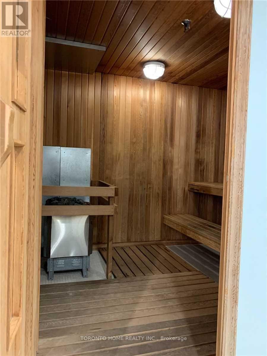 2004 - 18 Yonge Street, Toronto, Ontario  M5E 1R4 - Photo 20 - C12519206