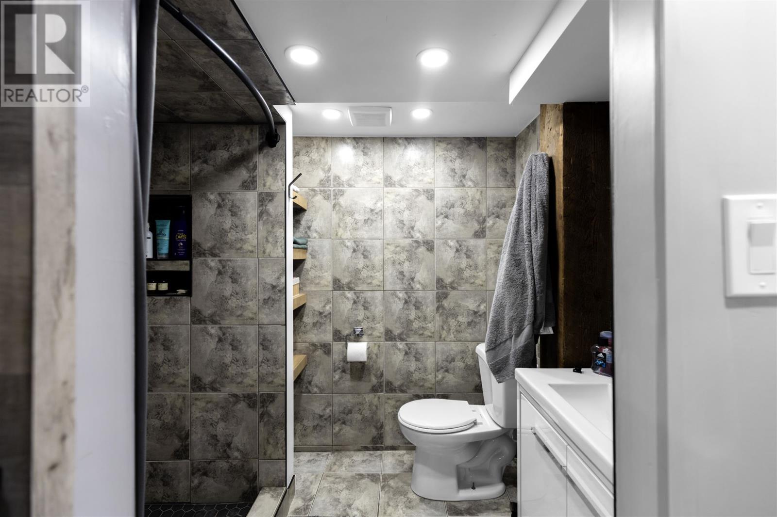 21 Wallace Ter, Sault Ste. Marie, Ontario P6B 1J7 - Photo 36 - SM253181