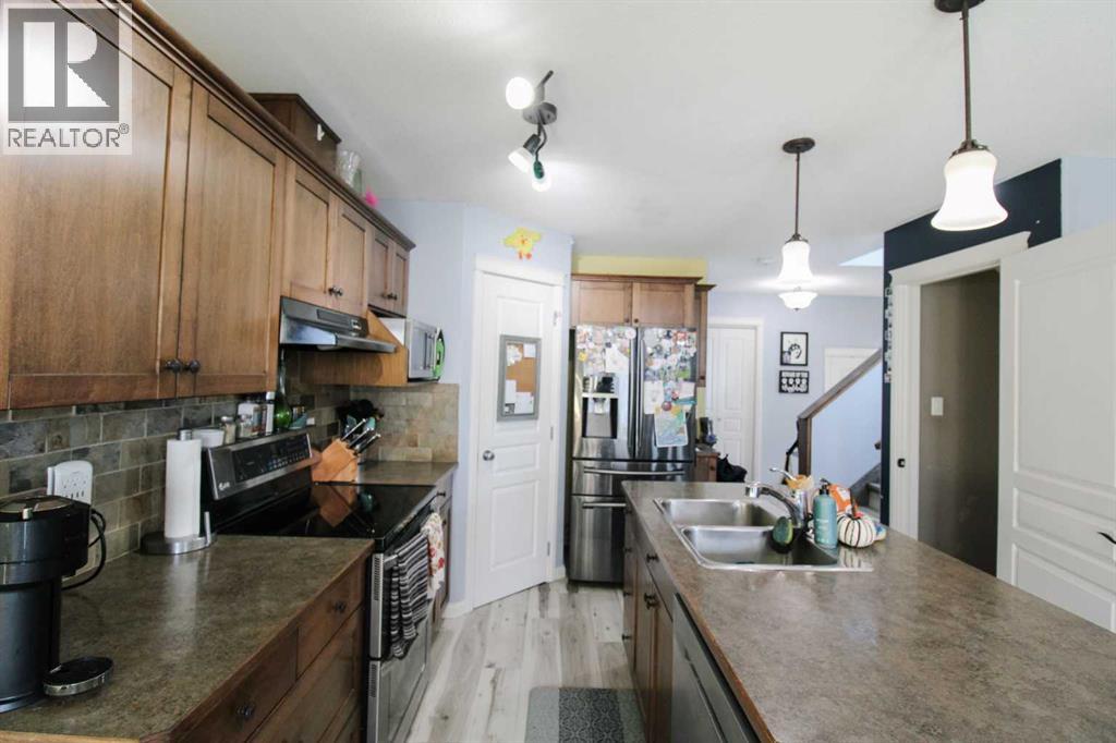 701 Silkstone Close W, Lethbridge, Alberta  T1J 4C5 - Photo 10 - A2267741