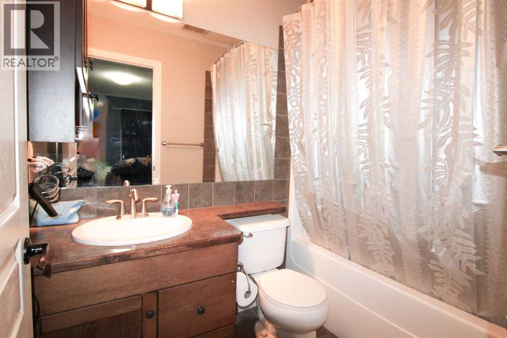 701 Silkstone Close W, Lethbridge, Alberta  T1J 4C5 - Photo 17 - A2267741