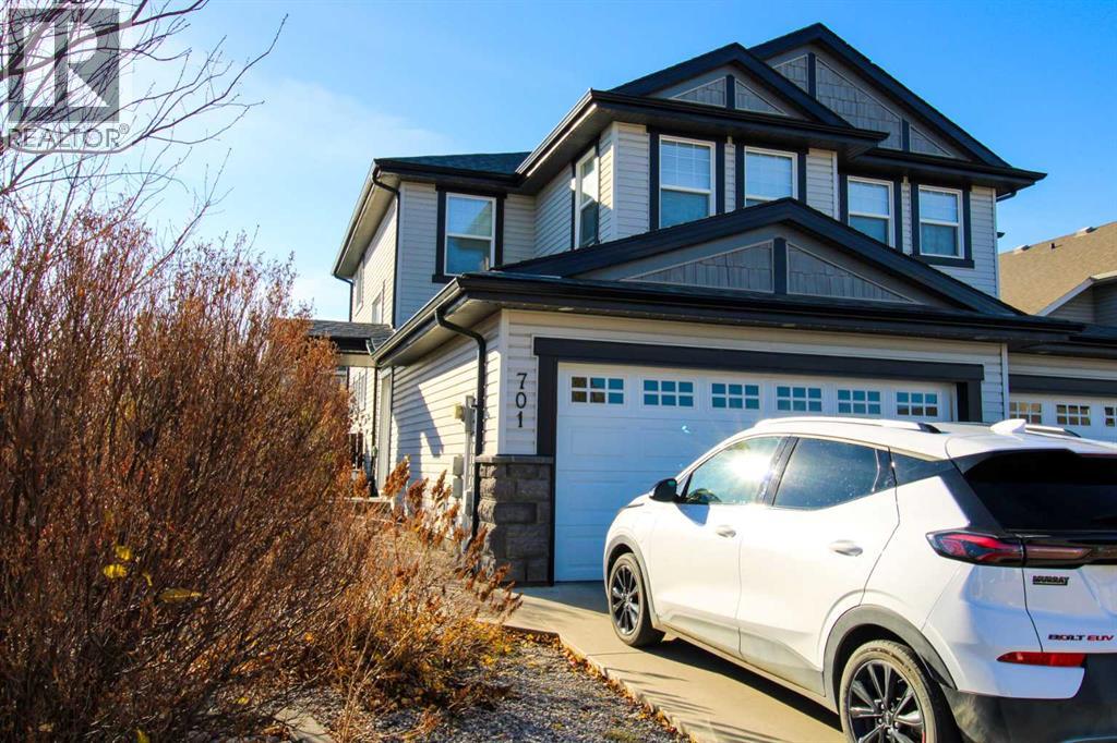 701 Silkstone Close W, Lethbridge, Alberta  T1J 4C5 - Photo 1 - A2267741