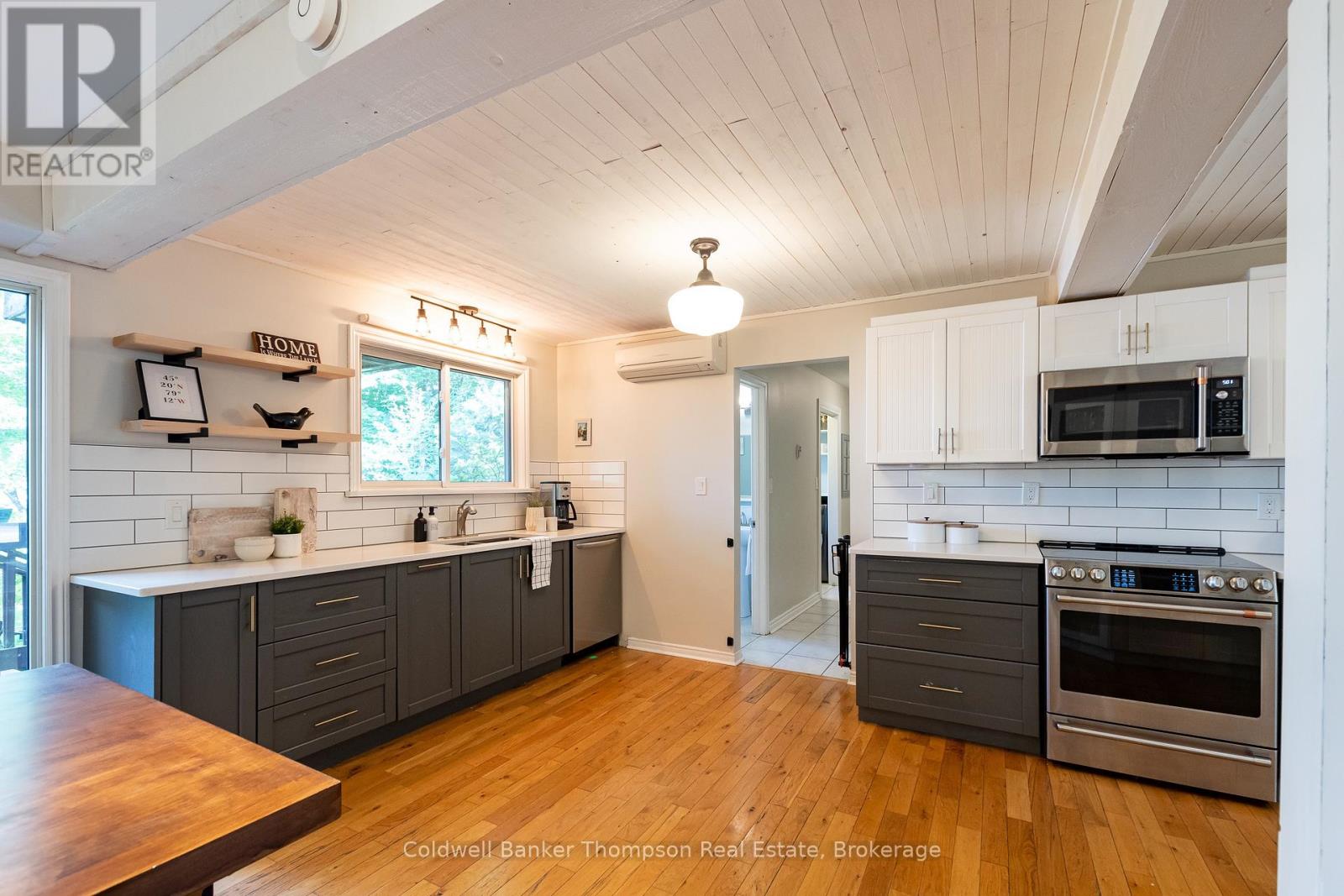 26 Helen Street, Huntsville, Ontario P1H 1H5 - Photo 10 - X12519396