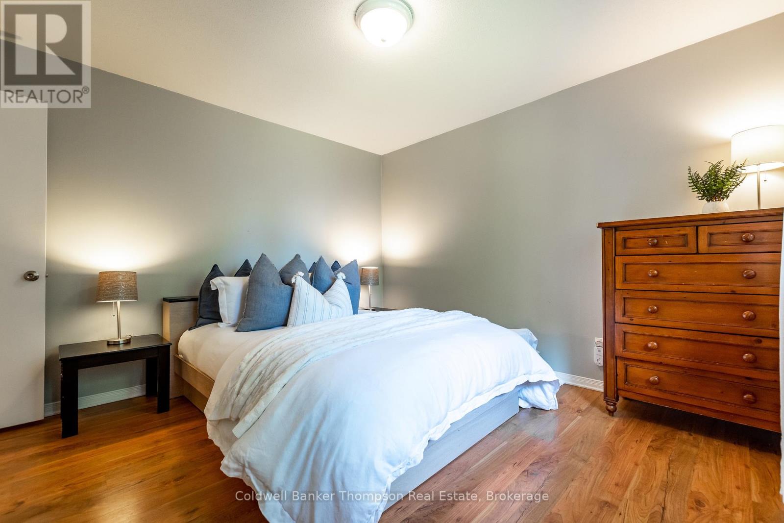 26 Helen Street, Huntsville, Ontario P1H 1H5 - Photo 22 - X12519396