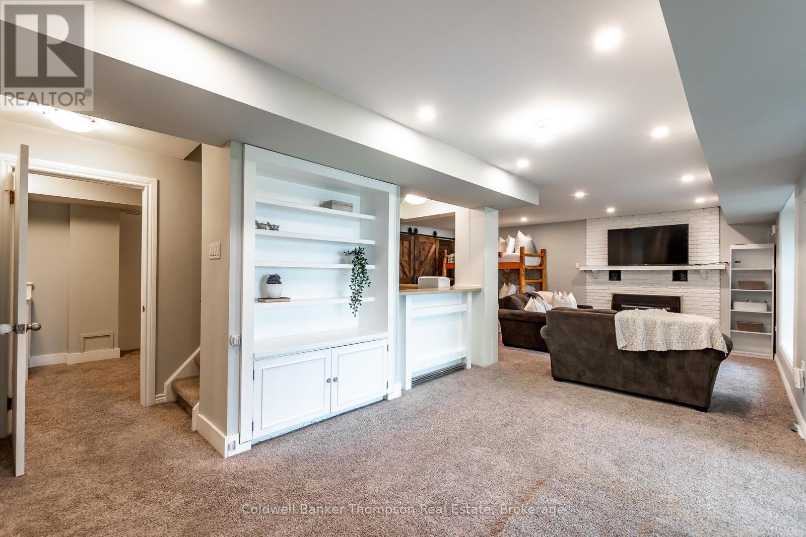 26 Helen Street, Huntsville, Ontario P1H 1H5 - Photo 29 - X12519396