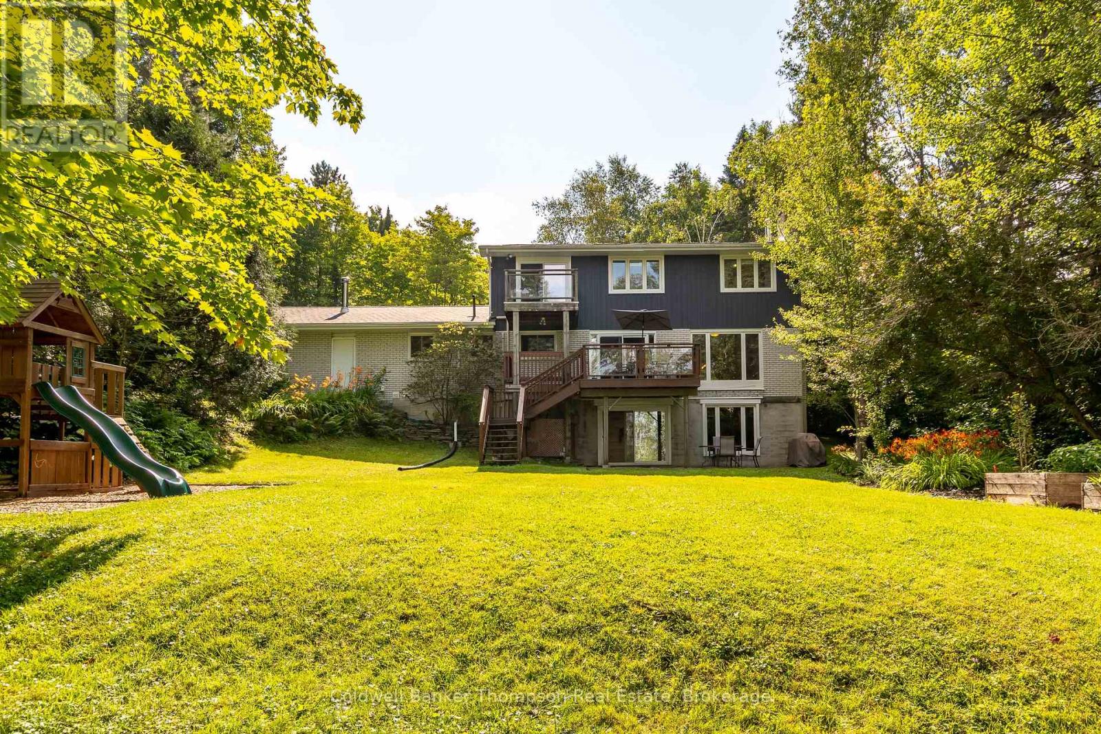 26 Helen Street, Huntsville, Ontario P1H 1H5 - Photo 41 - X12519396