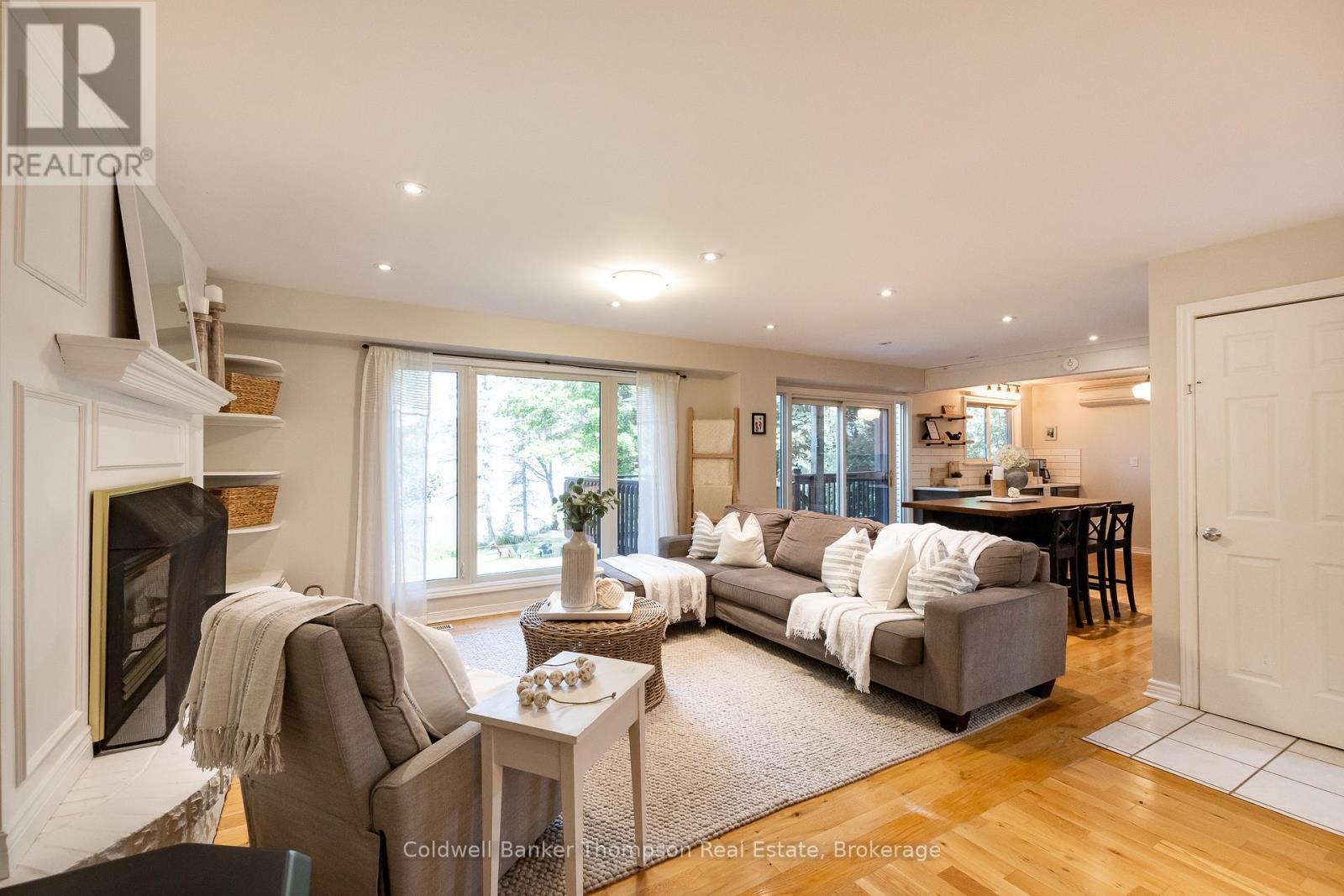 26 Helen Street, Huntsville, Ontario P1H 1H5 - Photo 8 - X12519396